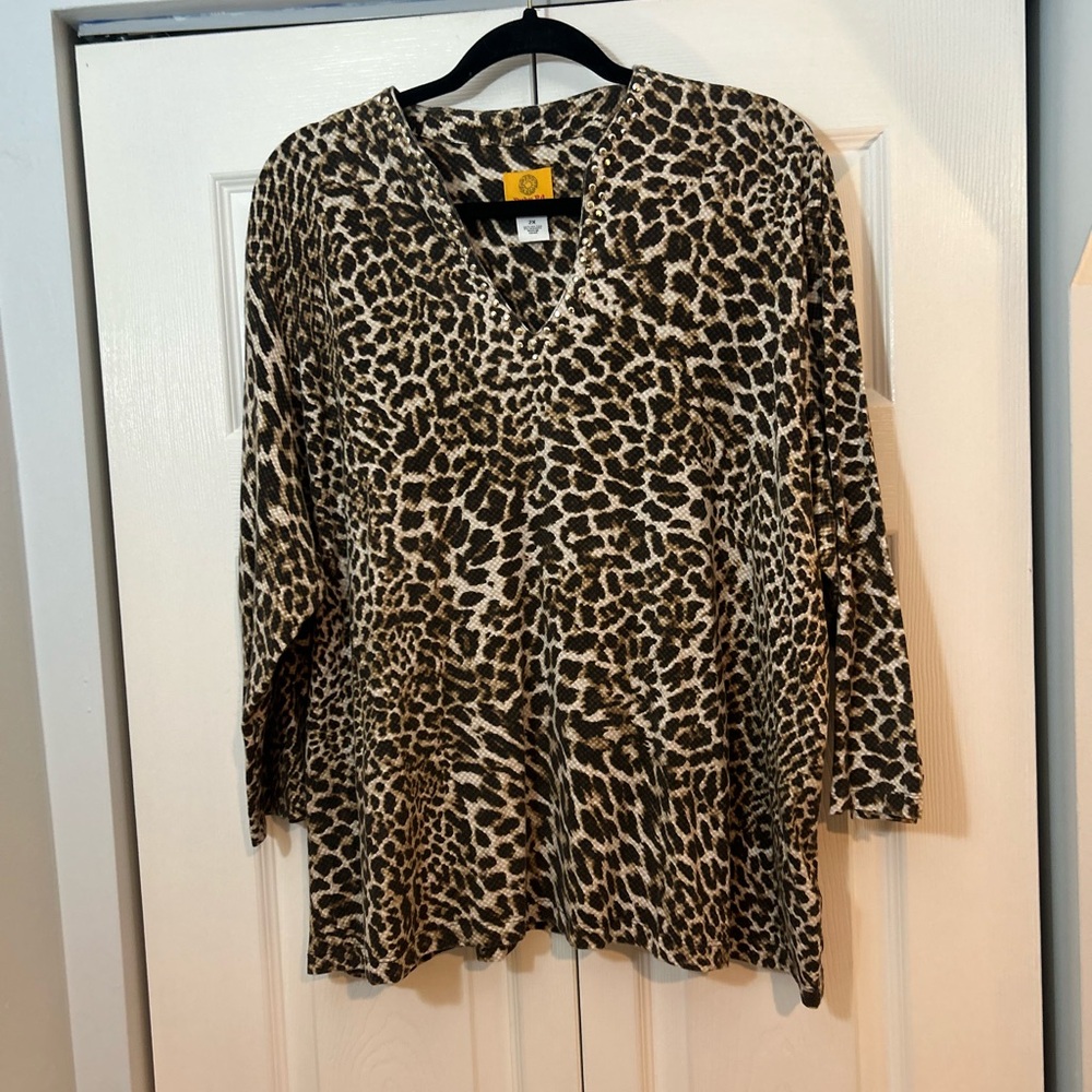 Ruby Rd. Leopard Print Embellished Tunic Top Women’s 2X Brown V-Neck Stretch